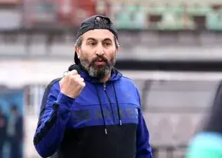لطیفی:حتما بیرانوند را به استقلال بیاورید! لطیفی:حتما بیرانوند را به استقلال بیاورید!