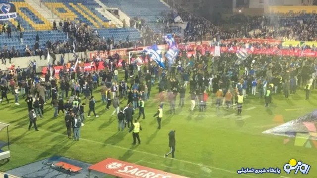 لغو یک بازی فوتبال به دلیل ترس تماشاگران! +عکس