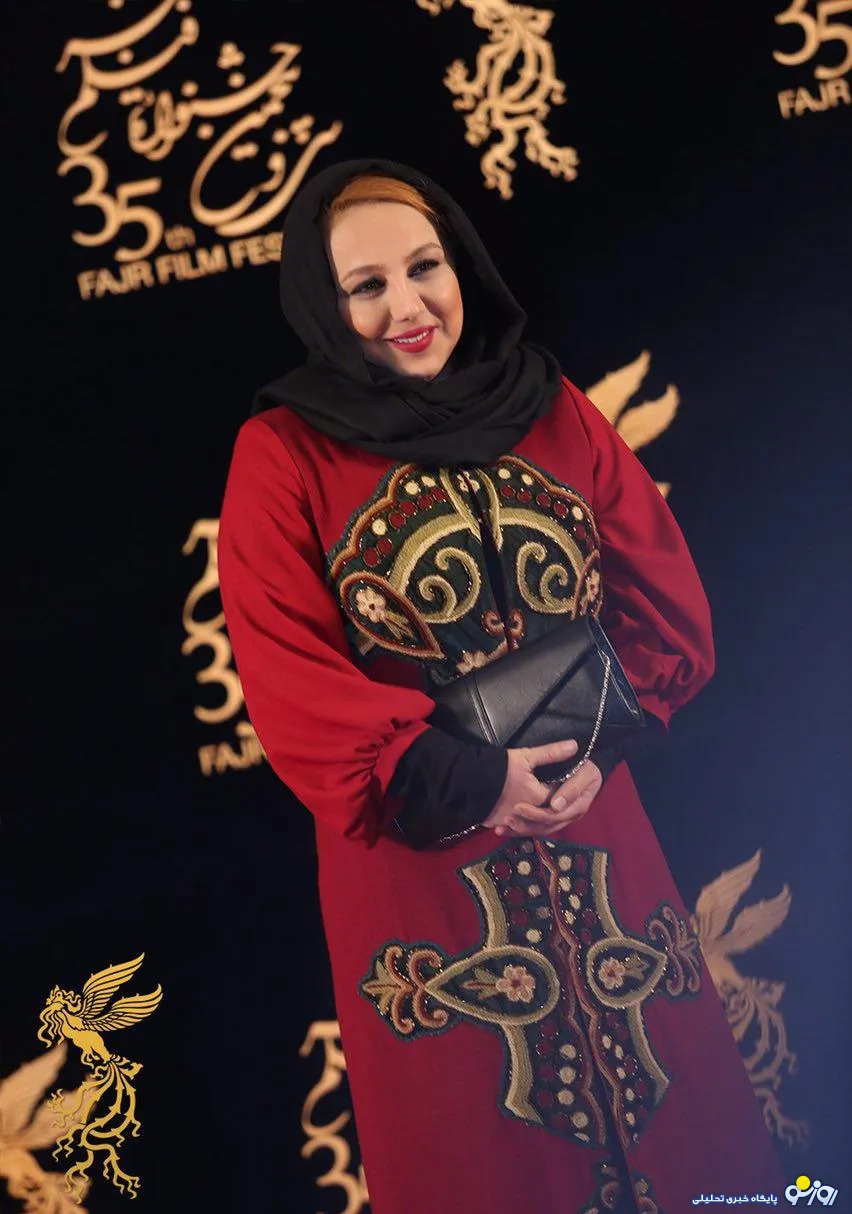 بهنوش بختياري بر روی فرش قرمز فيلم انزوا
