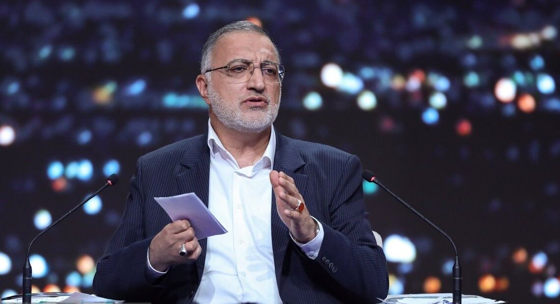 علیرضا زاکانی منتطر رفتن پزشیکان است تا بر جای وی تکیه کند؟ علیرضا زاکانی منتطر رفتن پزشیکان است تا بر جای وی تکیه کند؟