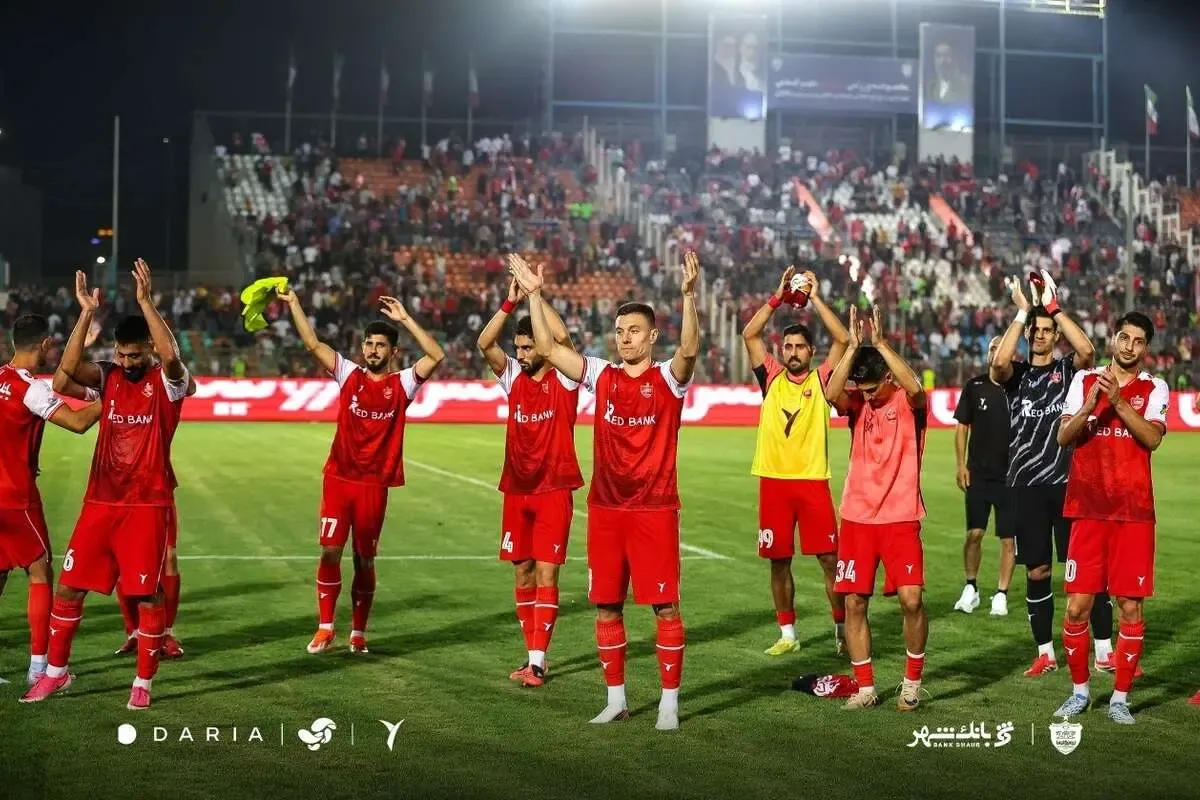 پرسپولیس از بین این ۳ گزینه، یک مدافع جذب میکند پرسپولیس از بین این ۳ گزینه، یک مدافع جذب میکند