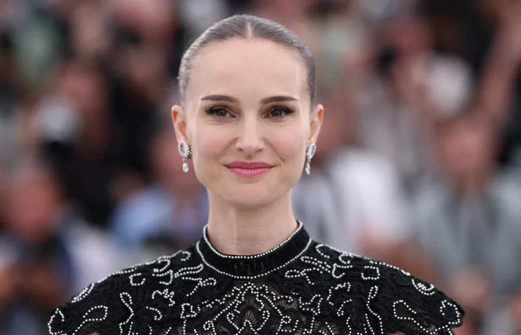 Natalie-Portman-44-pregnant-boyfriend-tanguy-destable-5-1024x660