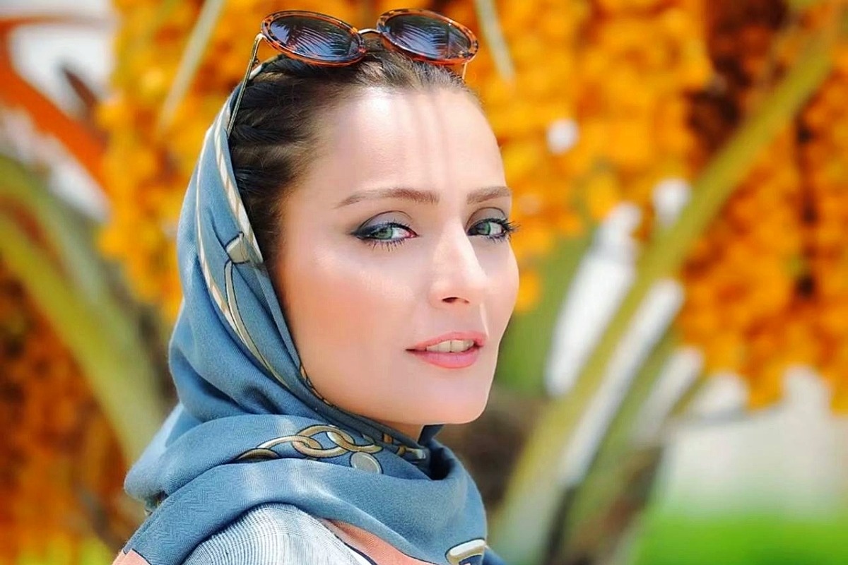 السا فیروزآذر با دانیال مقدم پای سفره عقد نشست السا فیروزآذر با دانیال مقدم پای سفره عقد نشست