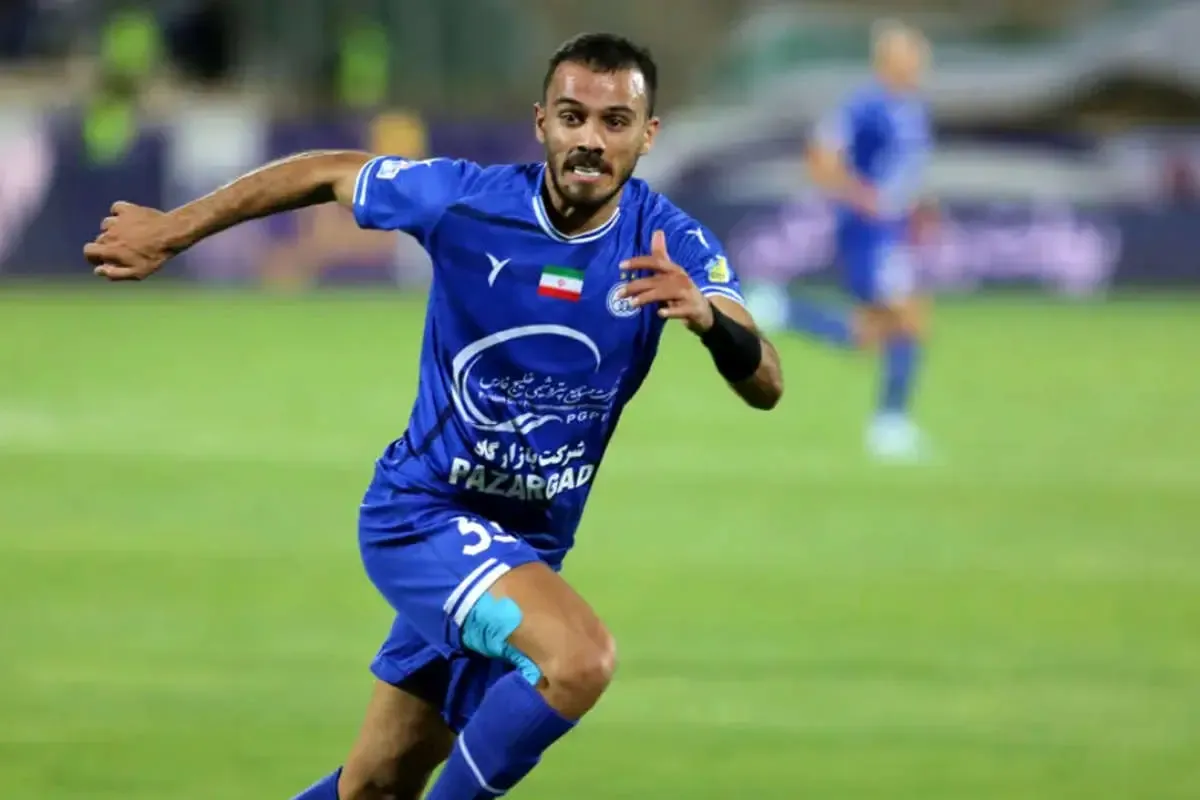 تمایل مدافع استقلال به پرسپولیسی شدن تمایل مدافع استقلال به پرسپولیسی شدن