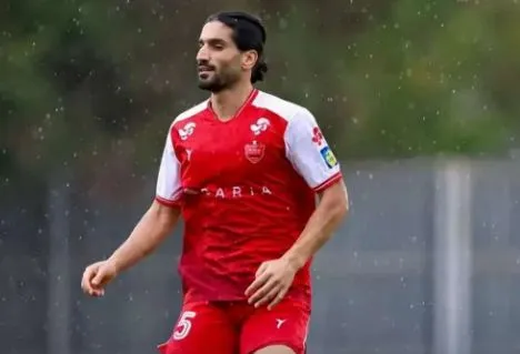 ستاره فصل قبل پرسپولیس همچنان در انتظار