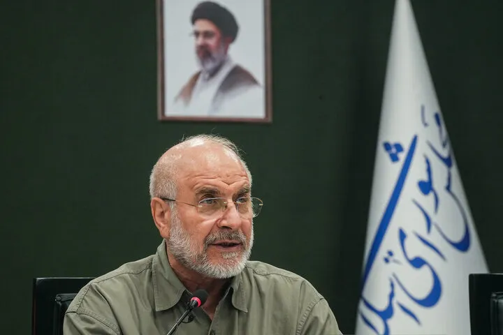 قالیباف: امروز اصلیترین نبرد ما در میدان تولید و معیشت مردم است قالیباف: امروز اصلیترین نبرد ما در میدان تولید و معیشت مردم است