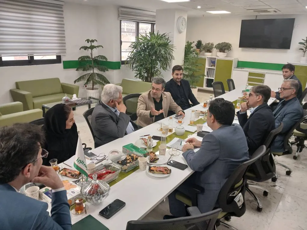 برگزاری چهارمین نشست هم اندیشی مدیران بیمه البرز با رؤسای تشکل‌های صنفی نمایندگان