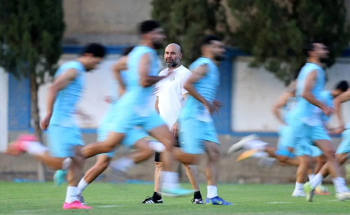 استقلال در آستانه لیگ نخبگان با تیمی نصفهونیمه استقلال در آستانه لیگ نخبگان با تیمی نصفهونیمه