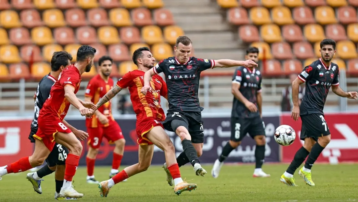 فولاد با ۵ غایب به مصاف پرسپولیس می‌رود