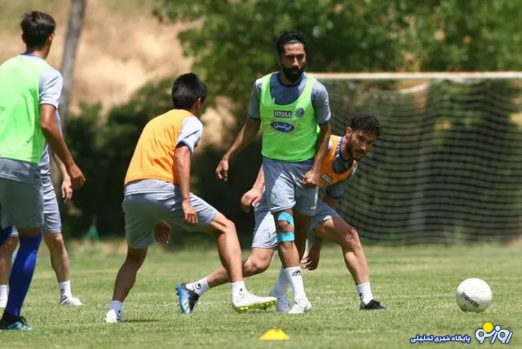 بازیکن استقلال مذاکره با پرسپولیس را تکذیب کرد