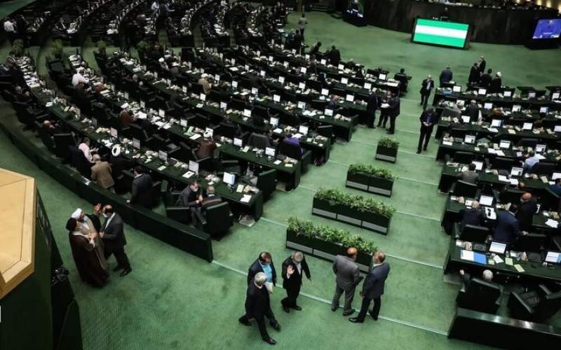 نمایندگان بعد از ورود به مجلس چهار سال چه کار مفیدی انجام می‌دهند؟